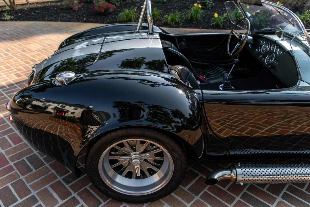 Shelby Cobra Replica - Image 28 of 31