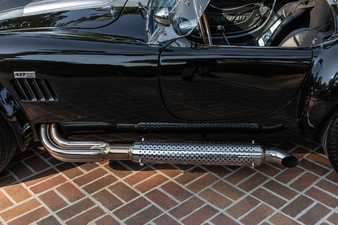 Shelby Cobra Replica - Image 19 of 31