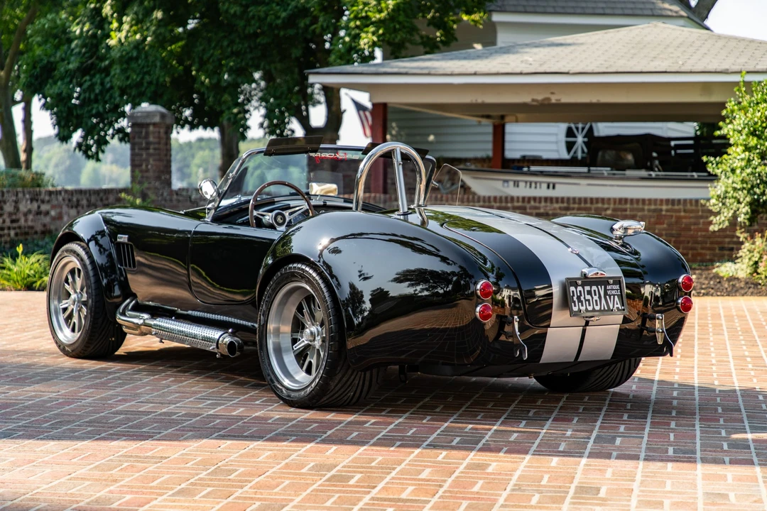 Shelby Cobra Replica - Image 4 of 31