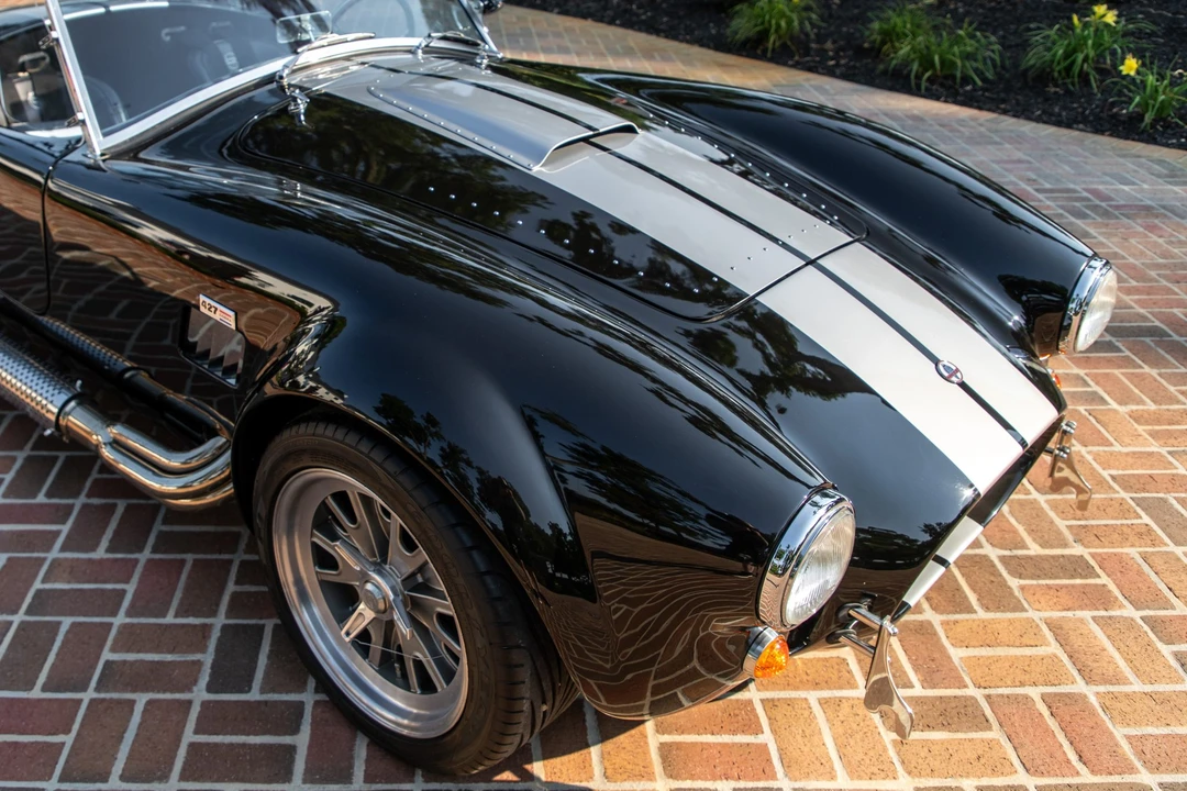 Shelby Cobra Replica - Image 10 of 31