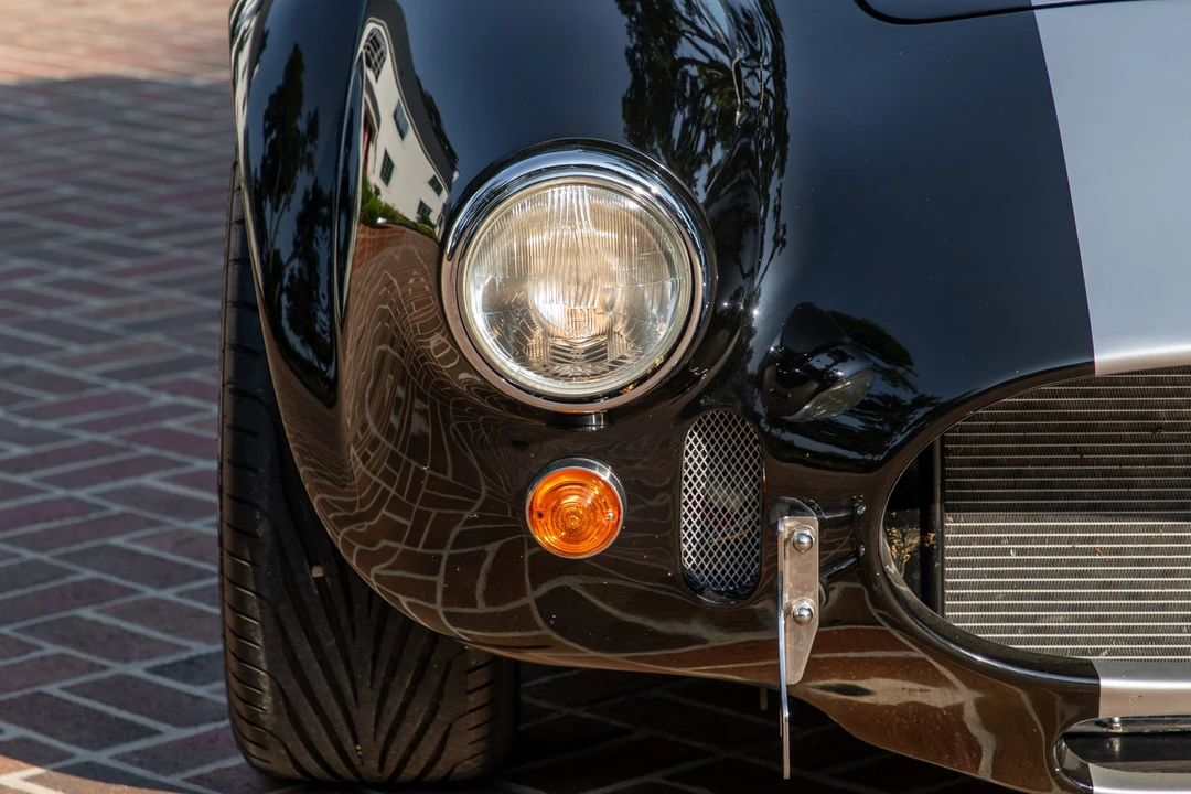 Shelby Cobra Replica - Image 12 of 31