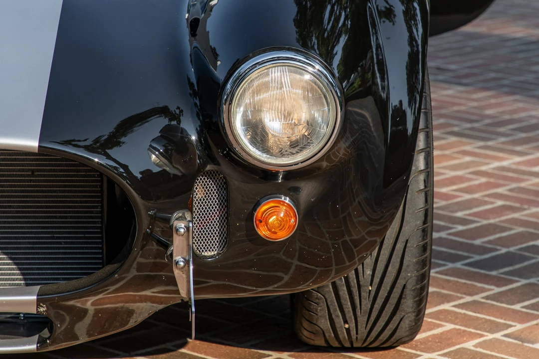 Shelby Cobra Replica - Image 14 of 31
