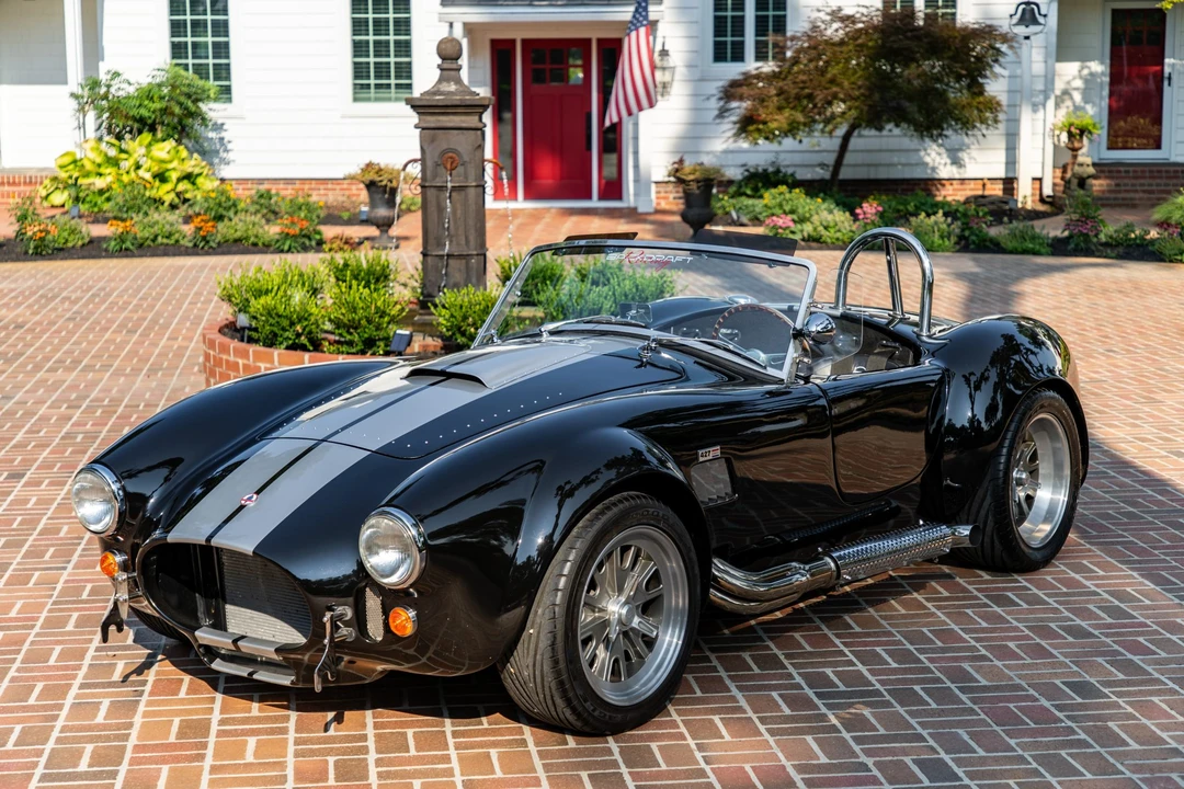 Shelby Cobra Replica - Image 2 of 31