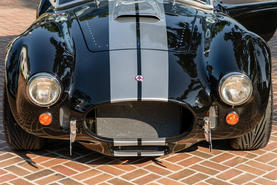Shelby Cobra Replica - Image 13 of 31