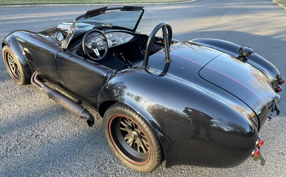 Shelby Cobra Replica - Image 7 of 31