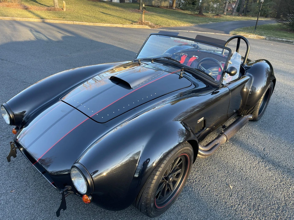 Shelby Cobra Replica - Image 9 of 31
