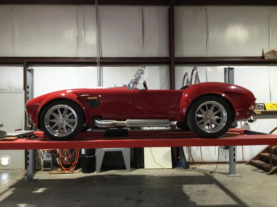 Shelby Cobra Replica - Image 16 of 31