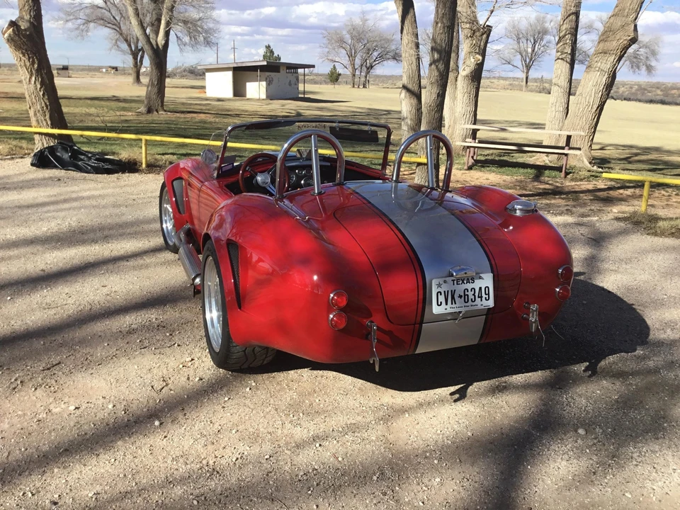 Shelby Cobra Replica - Image 8 of 31
