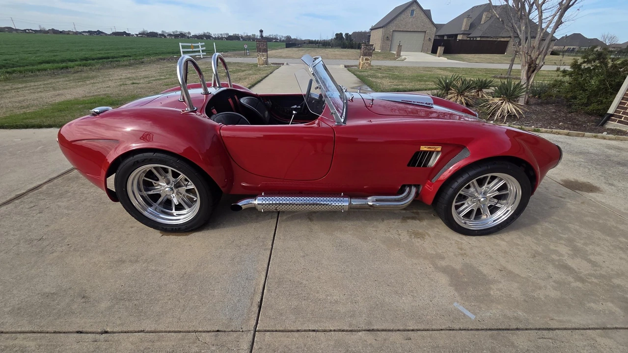 Shelby Cobra Replica - Image 8 of 31