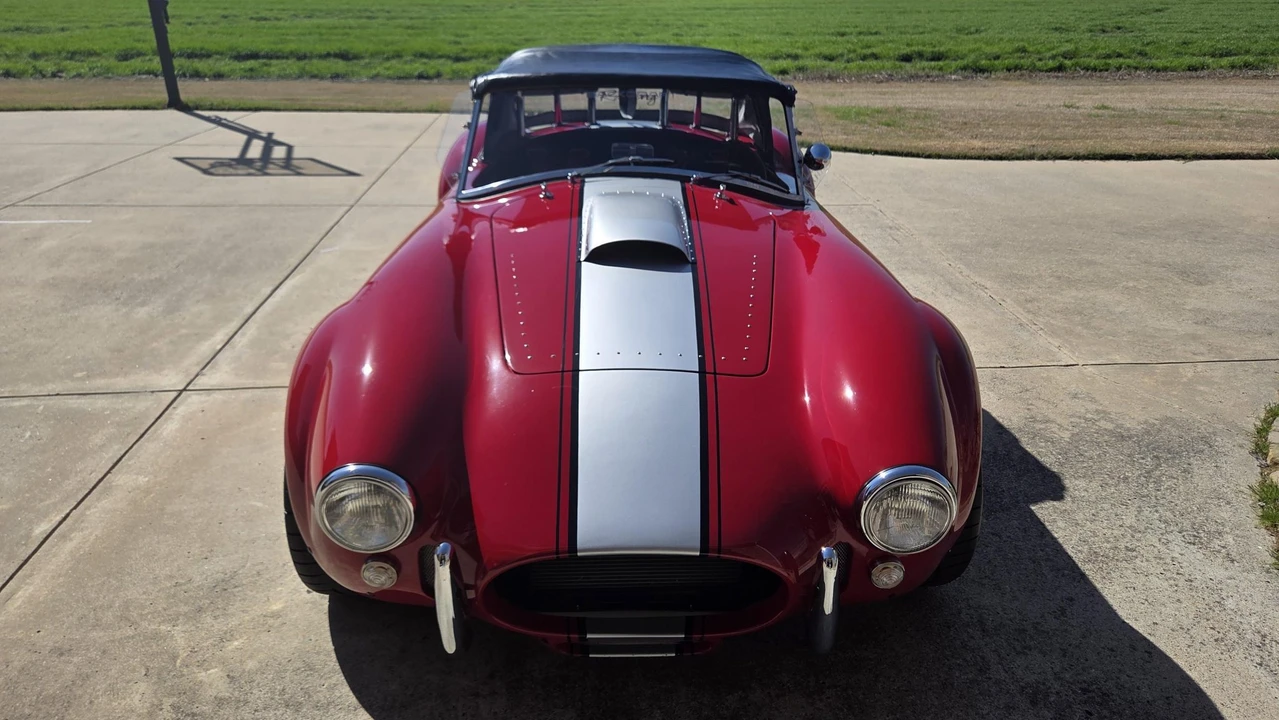 Shelby Cobra Replica - Image 15 of 31