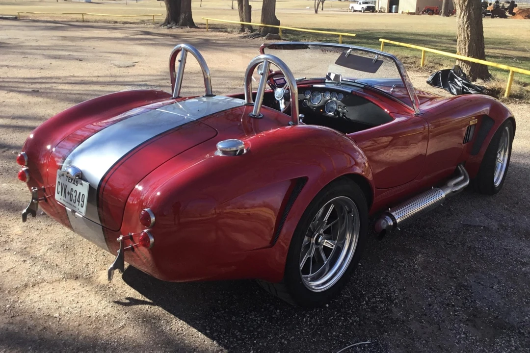 Shelby Cobra Replica - Image 10 of 31