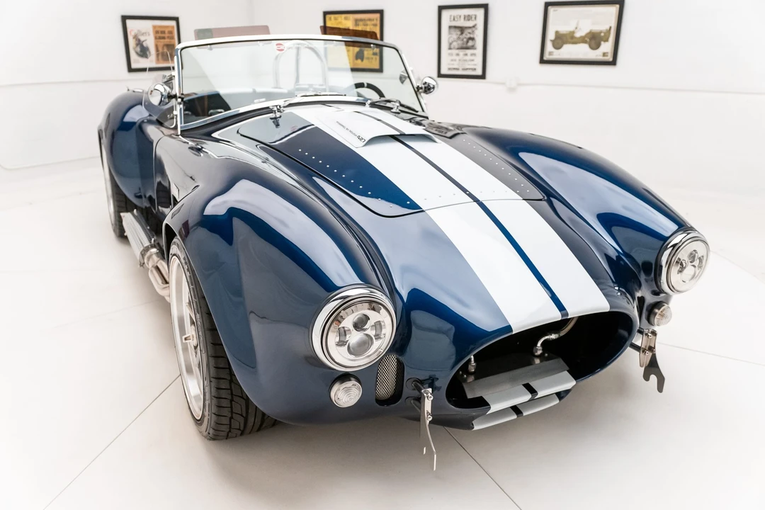 Shelby Cobra Replica - Image 16 of 31