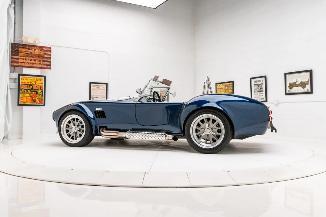 Shelby Cobra Replica - Image 24 of 31