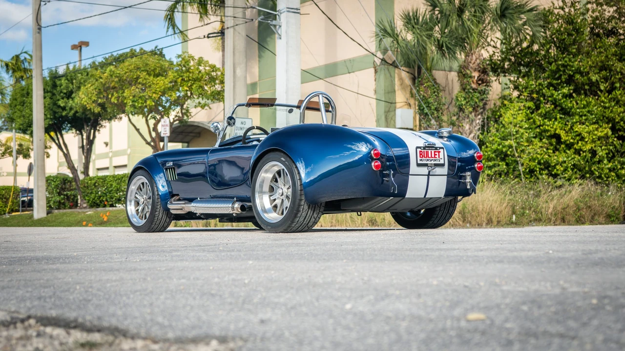Shelby Cobra Replica - Image 12 of 31