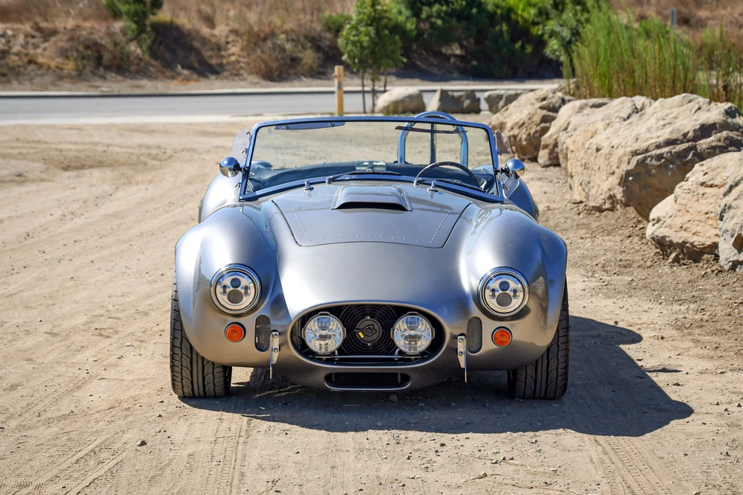 Shelby Cobra Replica - Image 17 of 31