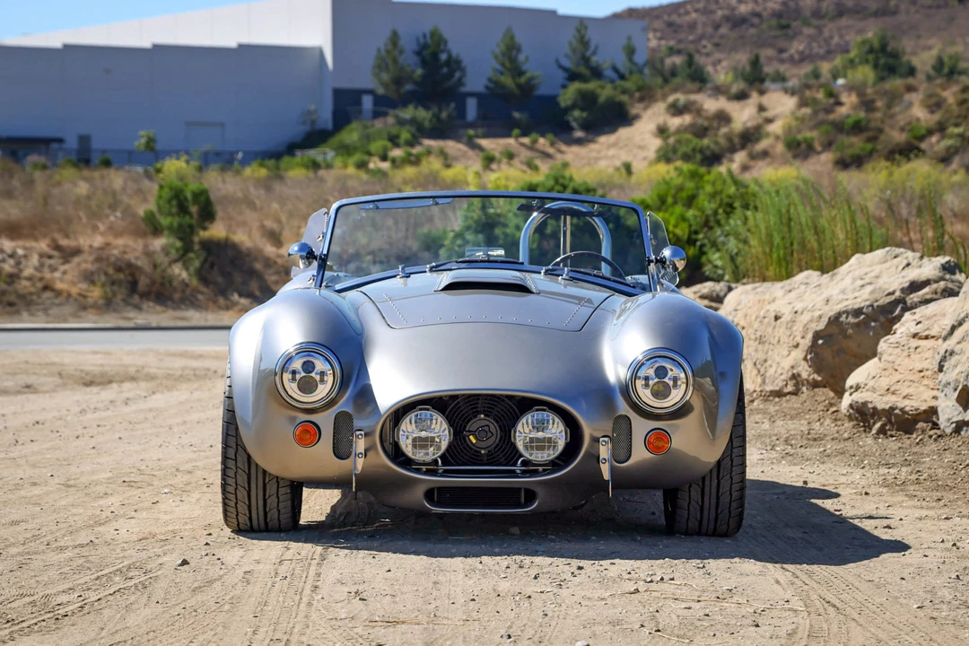 Shelby Cobra Replica - Image 18 of 31