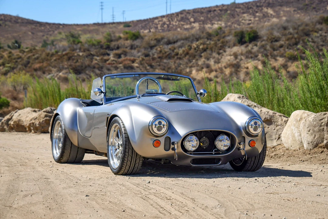 Shelby Cobra Replica - Image 15 of 31
