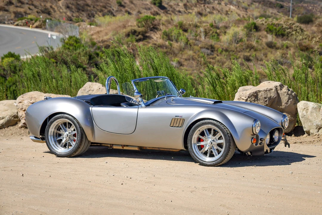 Shelby Cobra Replica - Image 13 of 31