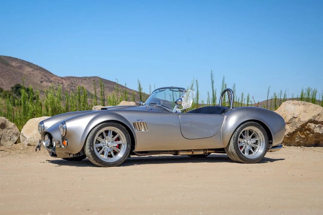 Shelby Cobra Replica - Image 4 of 31