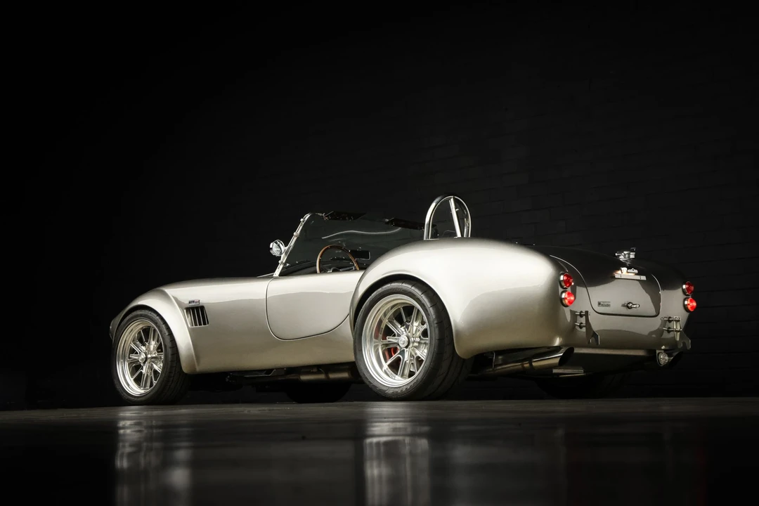 Shelby Cobra Replica - Image 27 of 31