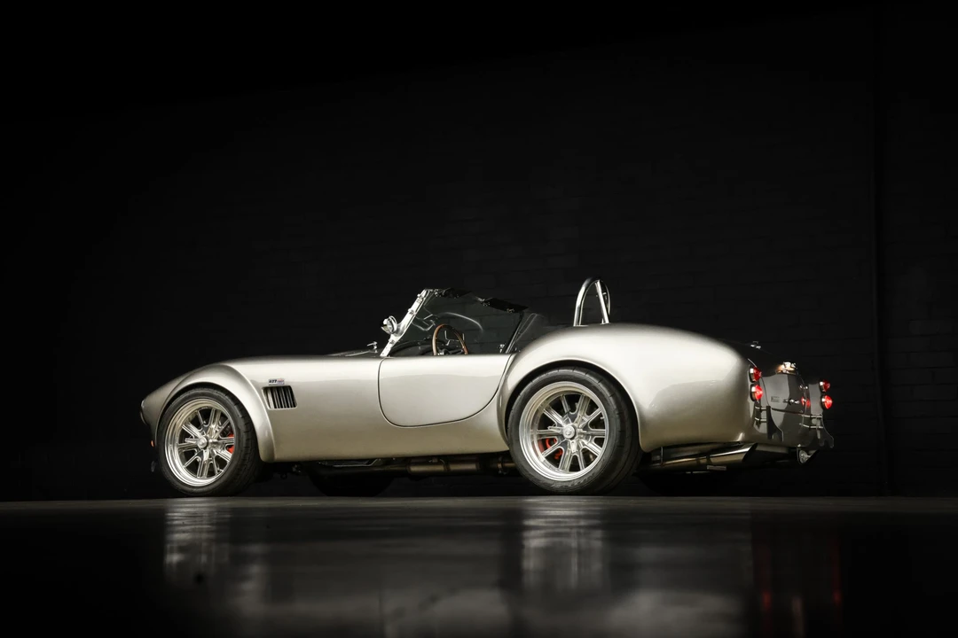 Shelby Cobra Replica - Image 26 of 31