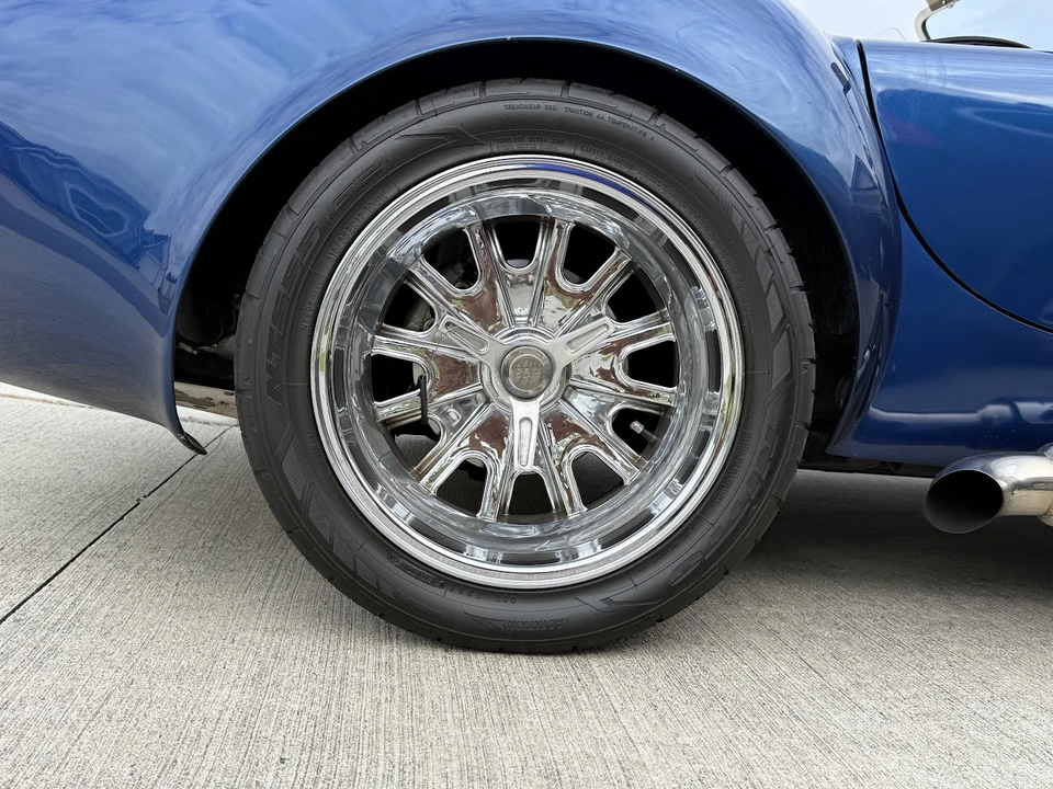 Shelby Cobra Replica - Image 26 of 31