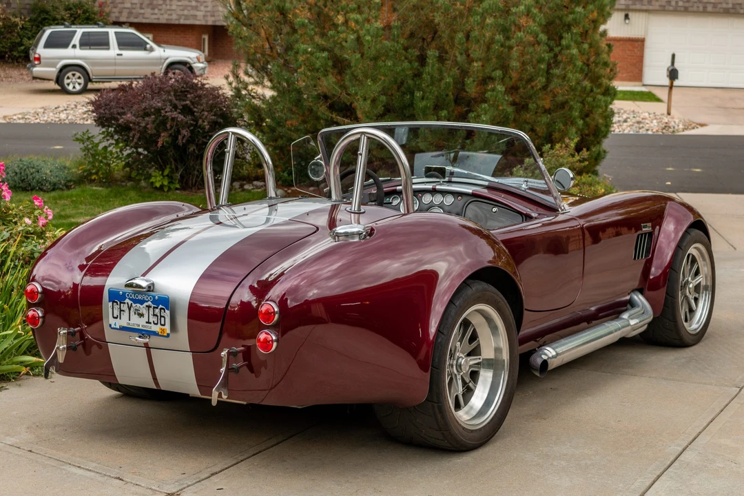 Shelby Cobra Replica - Image 4 of 31