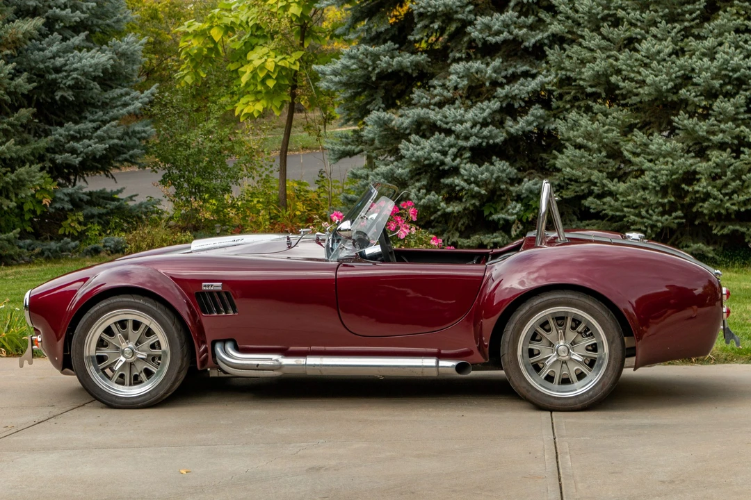 Shelby Cobra Replica - Image 7 of 31