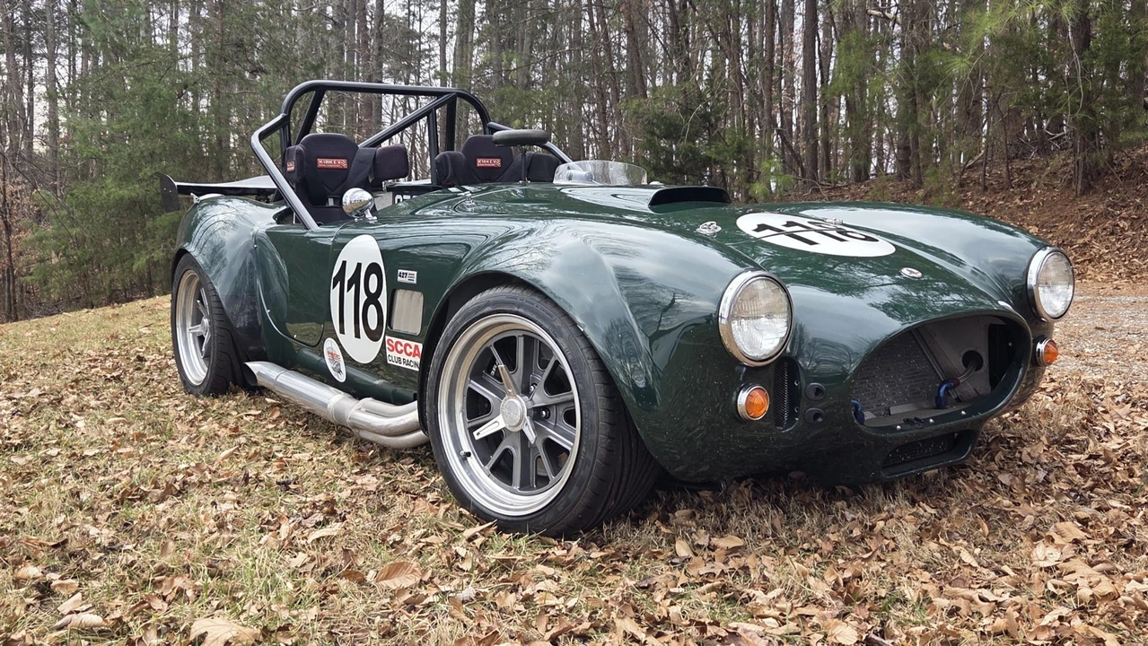 Factory Five Roadster - Image 5 of 31