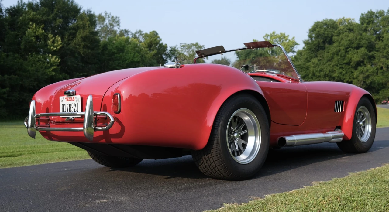 Shelby Cobra Replica - Image 9 of 31