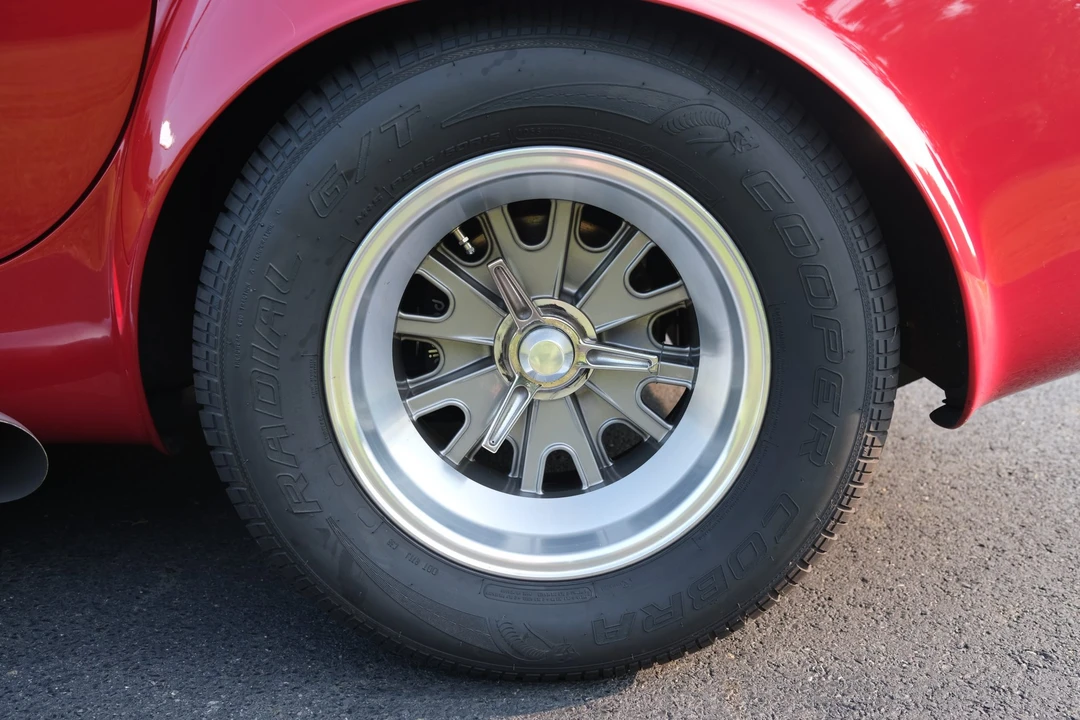 Shelby Cobra Replica - Image 24 of 31