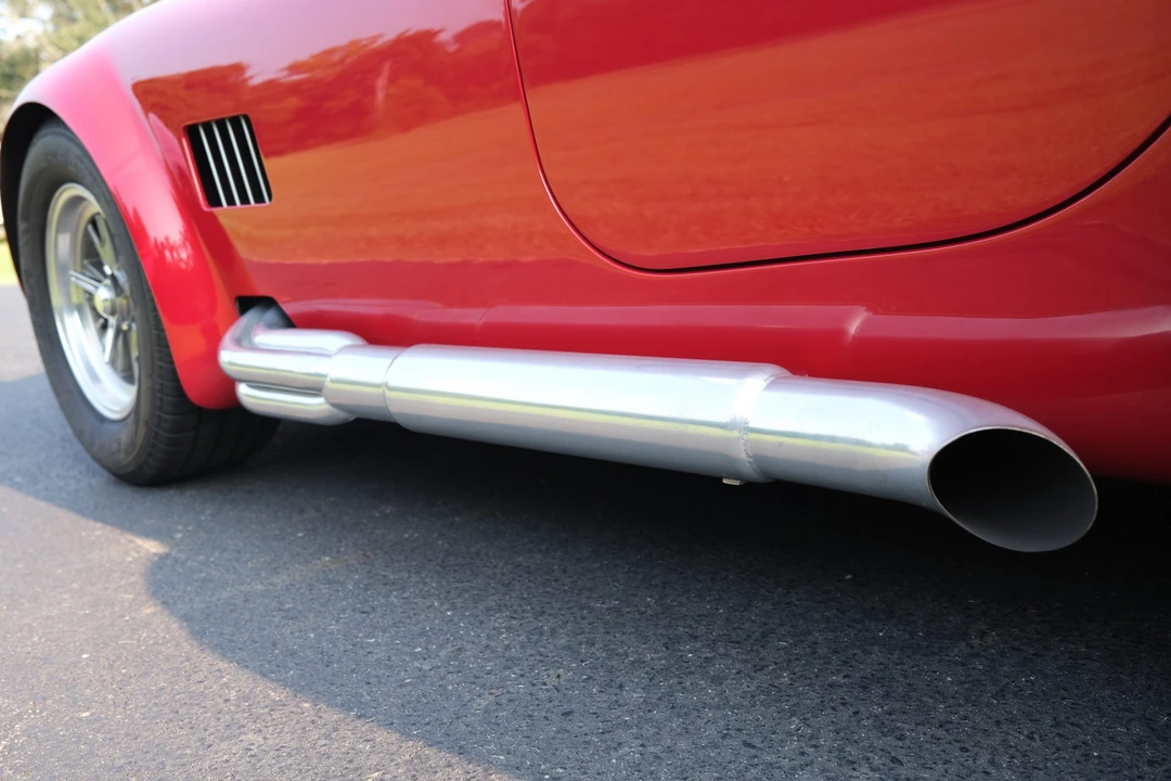 Shelby Cobra Replica - Image 21 of 31