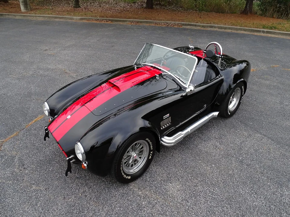 Shelby Cobra Replica - Image 3 of 31