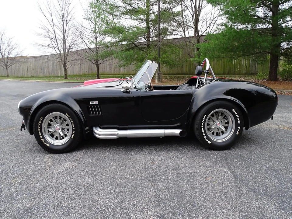 Shelby Cobra Replica - Image 8 of 31
