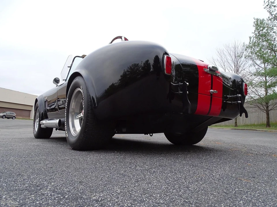 Shelby Cobra Replica - Image 12 of 31