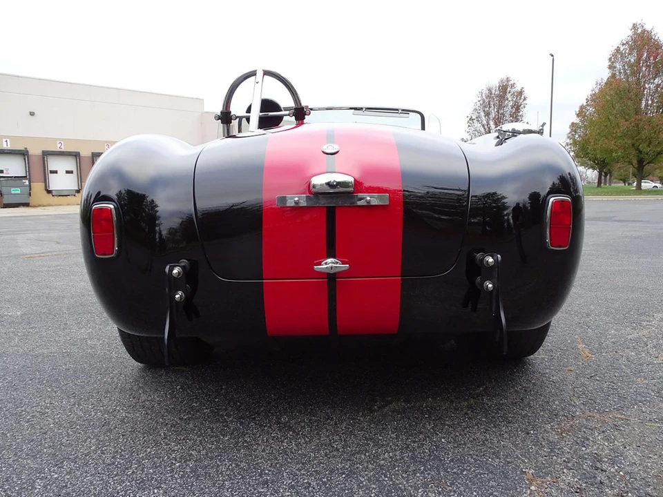 Shelby Cobra Replica - Image 14 of 31