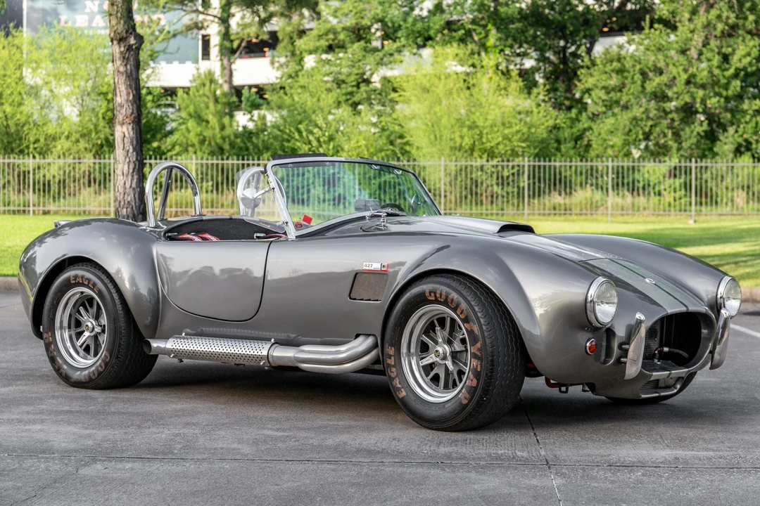 Shelby Cobra Replica - Image 15 of 31
