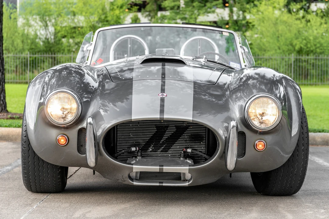 Shelby Cobra Replica - Image 19 of 31