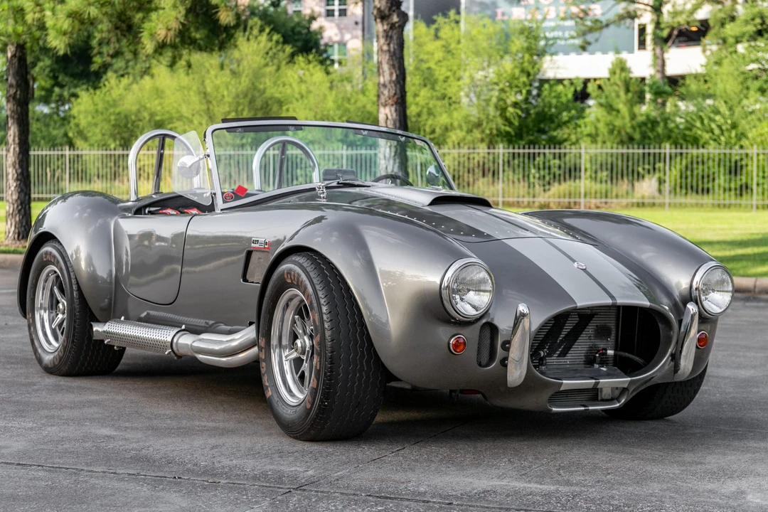 Shelby Cobra Replica - Image 17 of 31