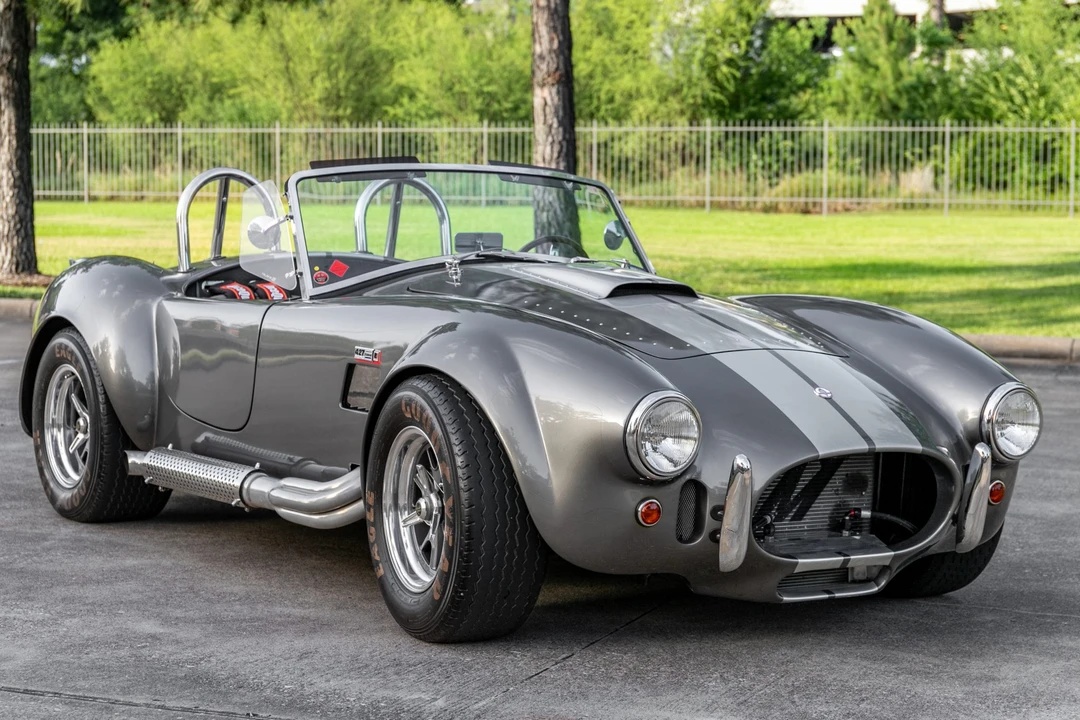 Shelby Cobra Replica - Image 16 of 31
