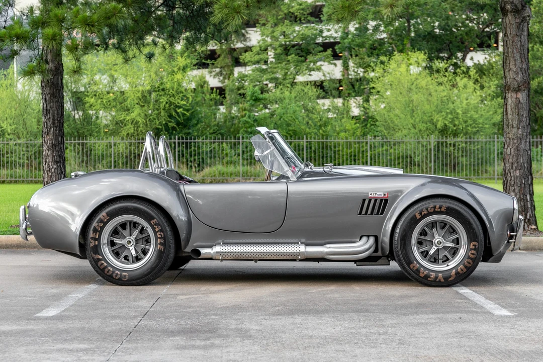 Shelby Cobra Replica - Image 12 of 31