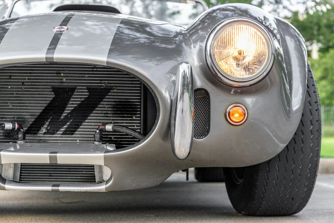 Shelby Cobra Replica - Image 24 of 31