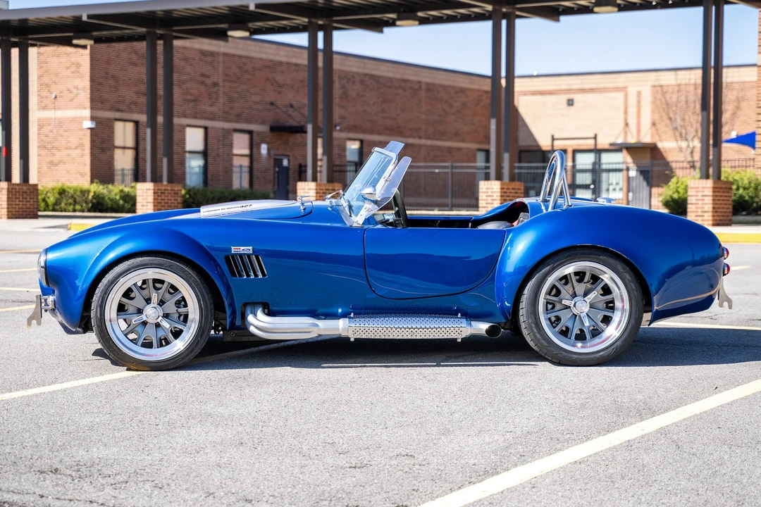 Shelby Cobra Replica - Image 7 of 31