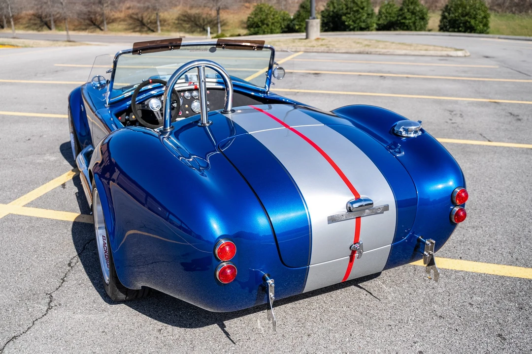 Shelby Cobra Replica - Image 9 of 31