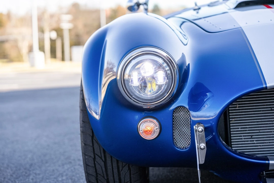 Shelby Cobra Replica - Image 21 of 31