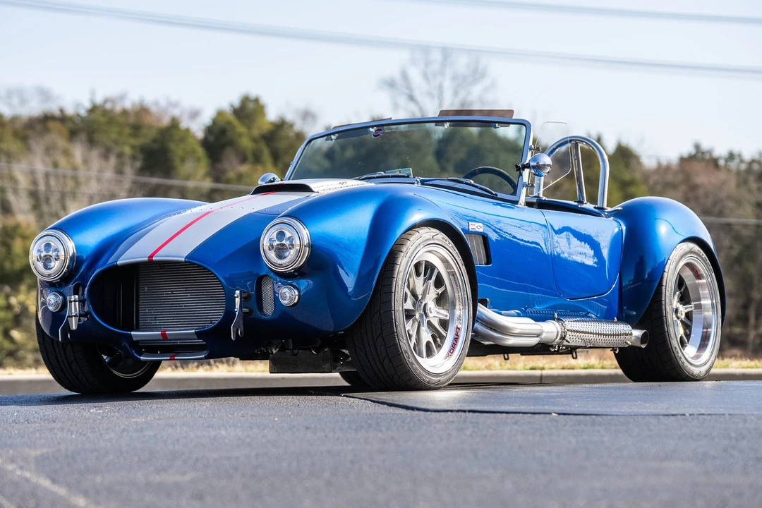 Shelby Cobra Replica - Image 3 of 31