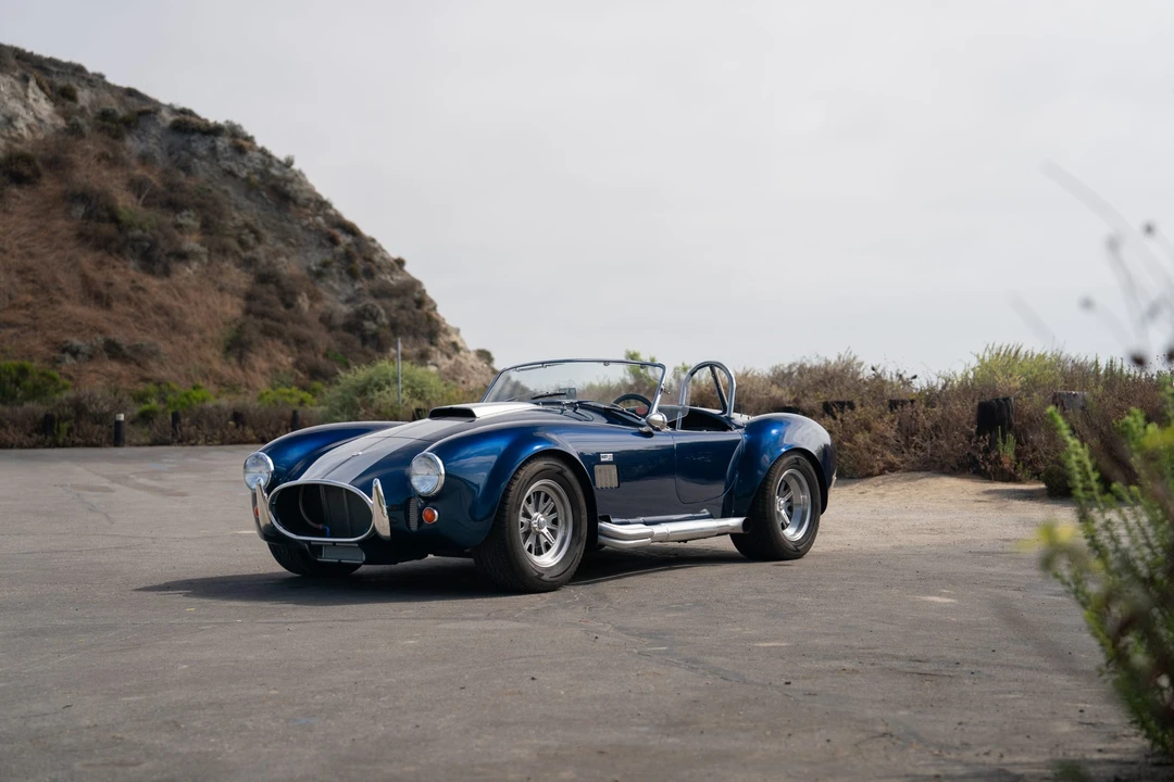 Shelby Cobra Replica - Image 2 of 31