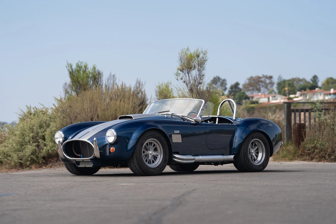Shelby Cobra Replica - Image 4 of 31