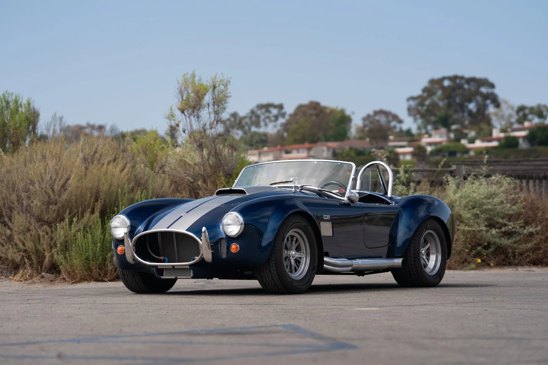 Shelby Cobra Replica - Image 5 of 31