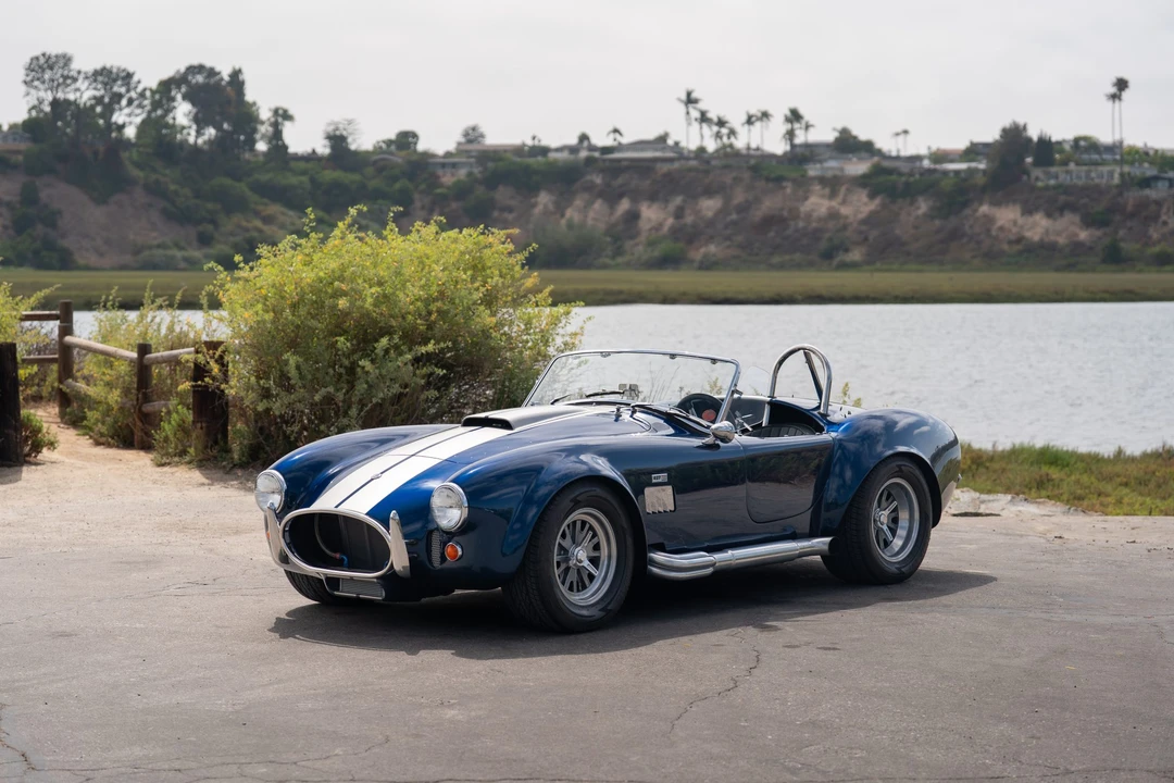 Shelby Cobra Replica - Image 7 of 31